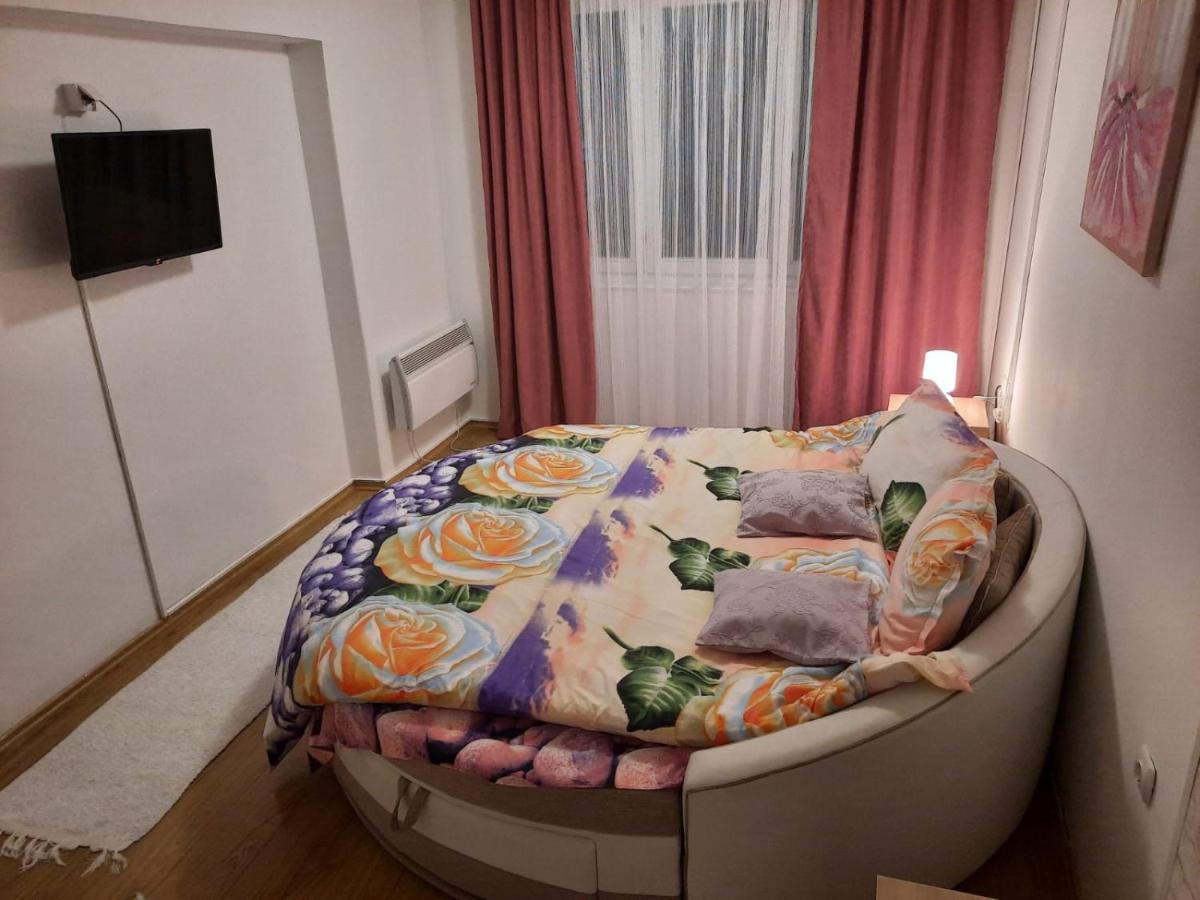 Apartman Rada 2 Bijeljina Esterno foto